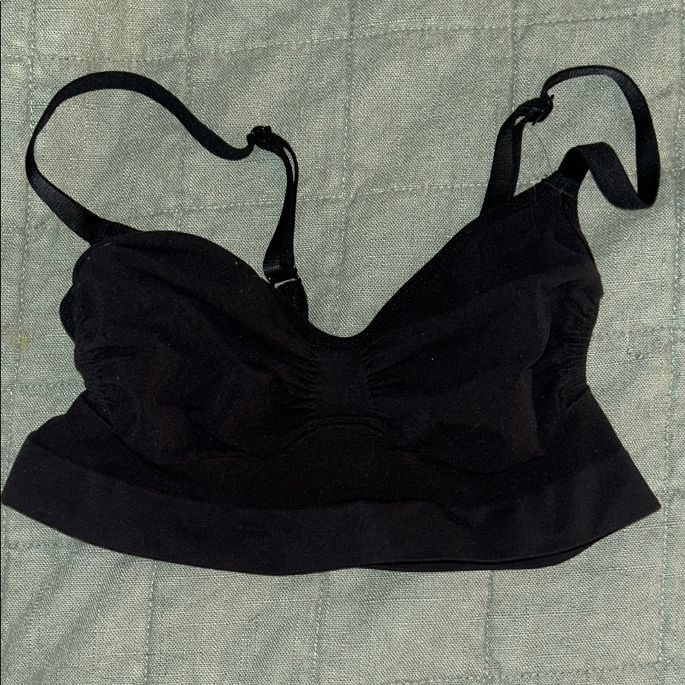 SKIMS Black seamless sculpt bralette